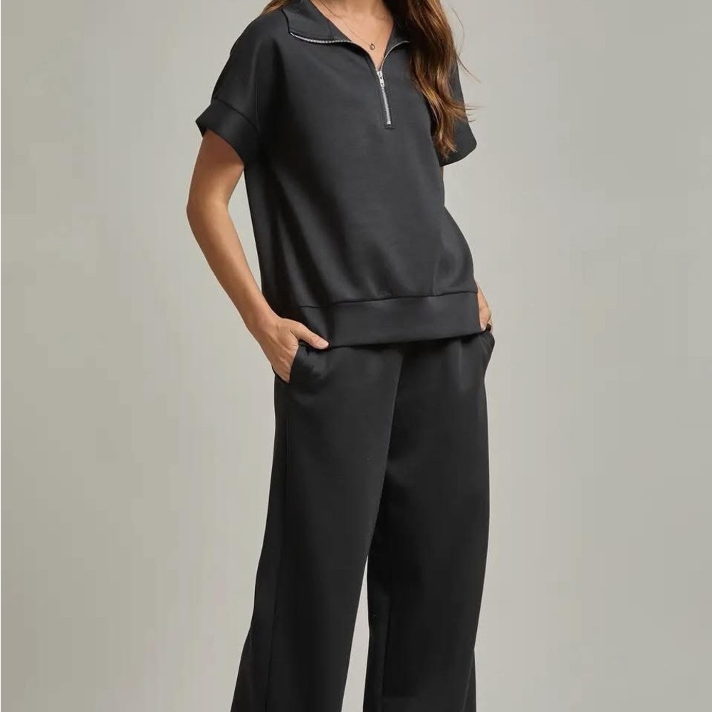 Elegant black Wide Leg 2 piece set NWT